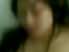 Centrale a vapore viso carino malese-tettona