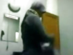 Indonesiano-hijab ragazza gemendo